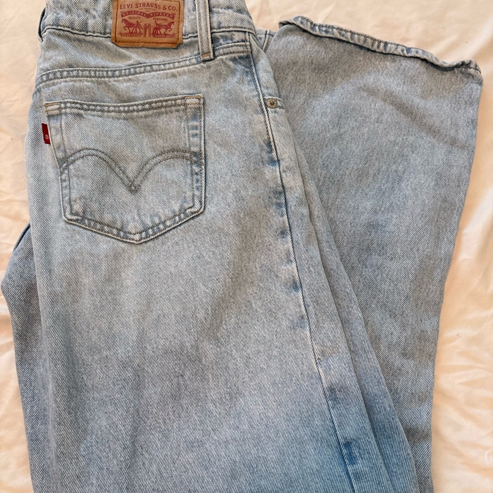 Levi's Classic Light Blue Straight Jeans